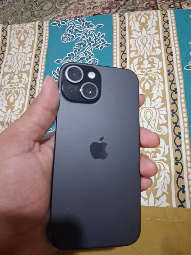 Apple iPhone 15 3