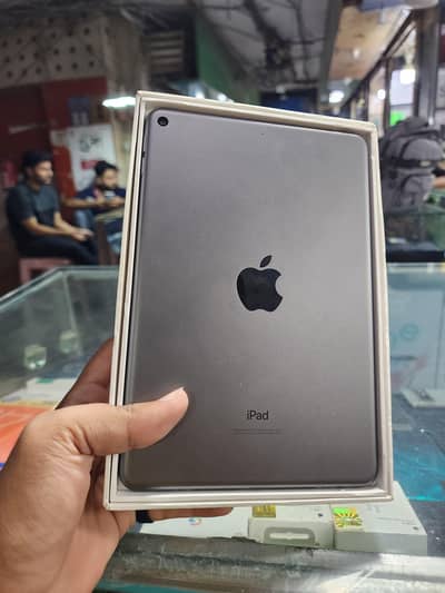 Ipad mini 5 64GB 10/9 Allok Sealed
