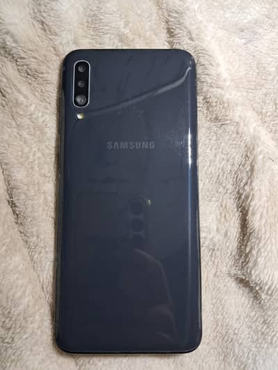 Samsung Mobile A70