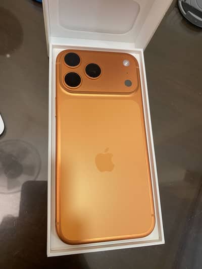 Apple iPhone 17 Pro Max - BH 100 - CC77- Non pta- FU