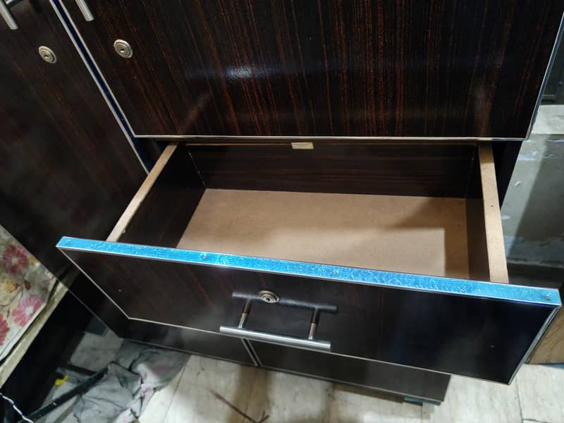 Almari Wardrobe 3