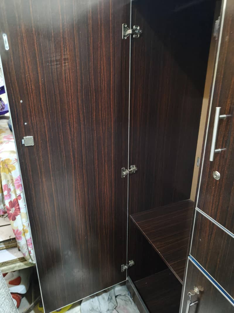 Almari Wardrobe 6