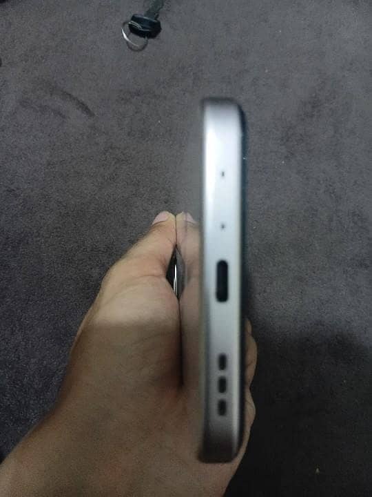 OPPO A6 0