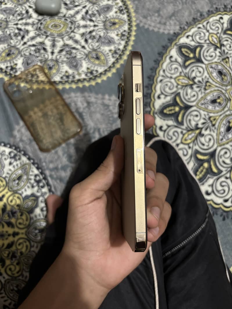 Apple iPhone 13 Pro 7