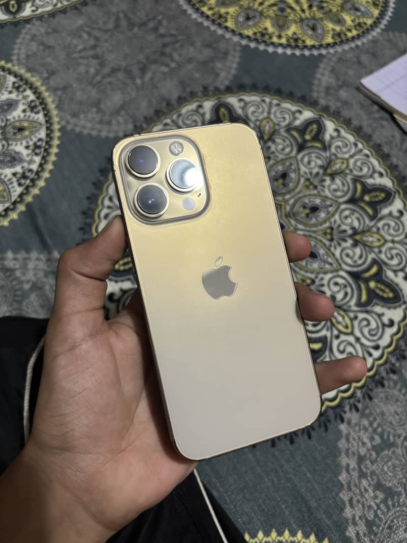 Apple iPhone 13 Pro 9