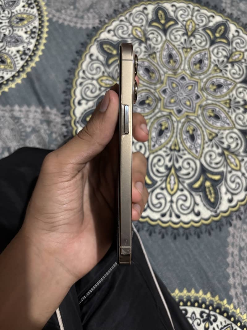Apple iPhone 13 Pro 11