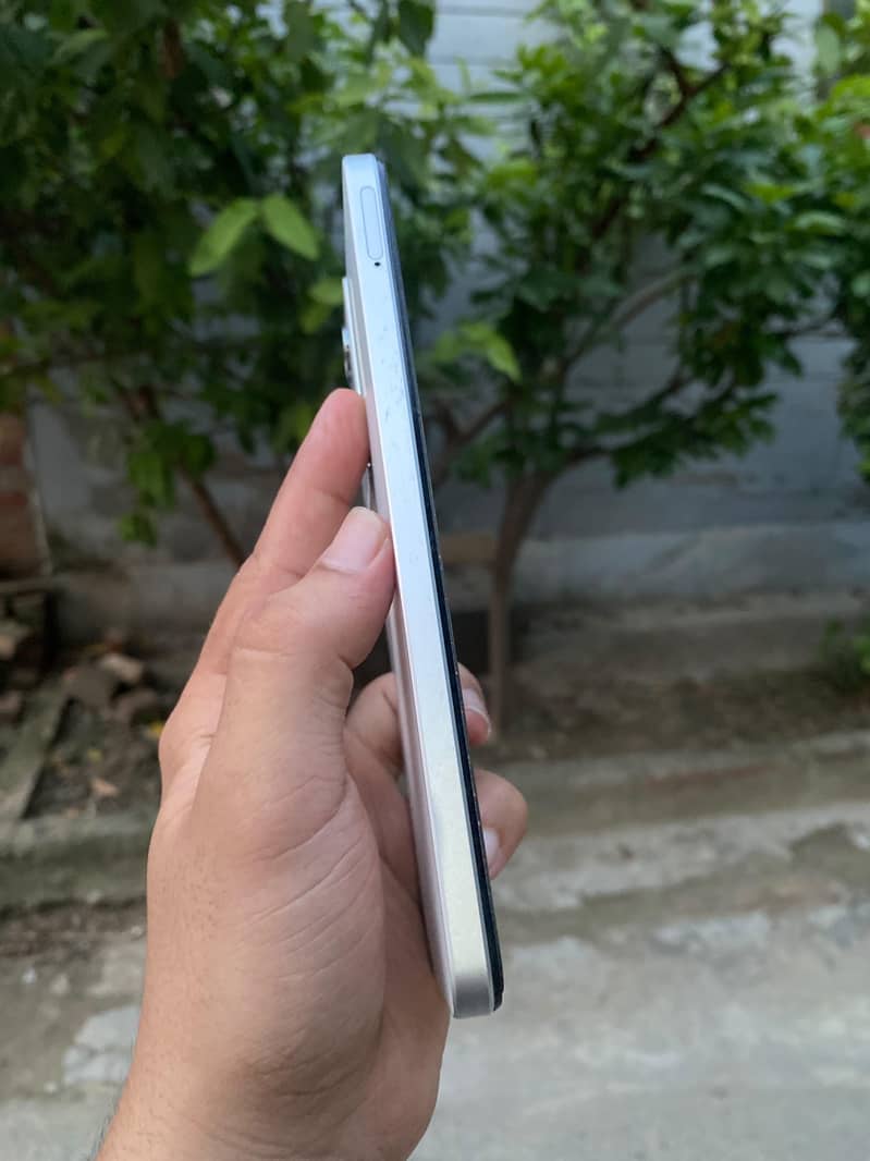 Realme C71 8