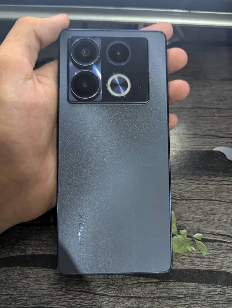 Infinix Note 40 0