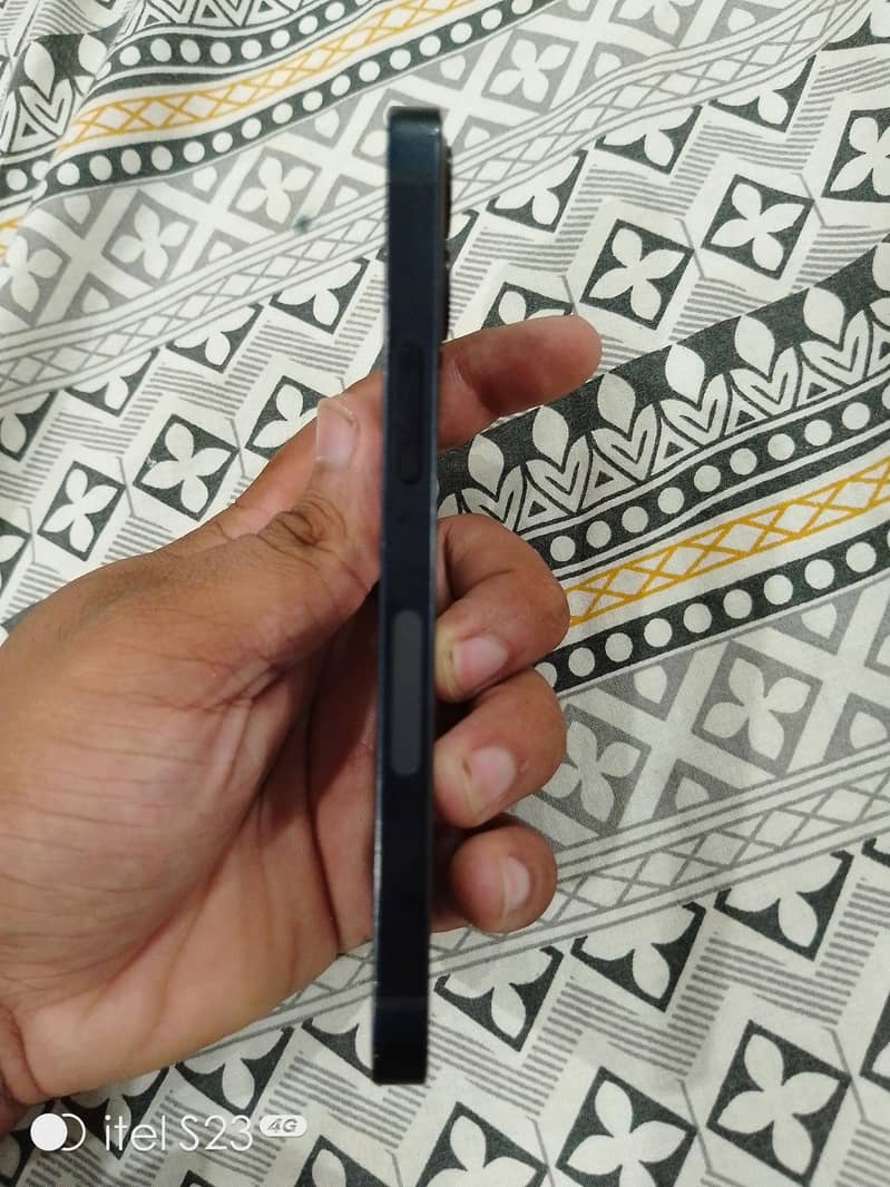 Apple iPhone 12 mini 2