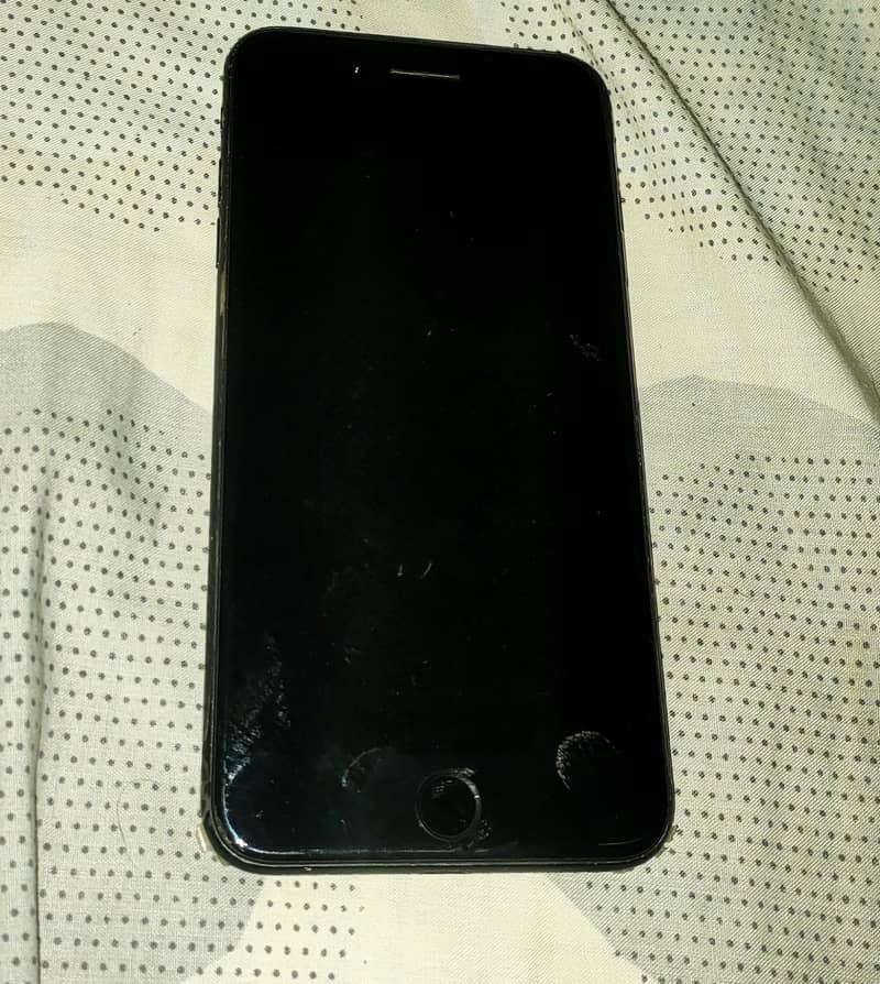 Apple iPhone 7 Plus 1