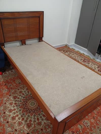 Space saving, solid wood single bed. Ideal for guest or kids room