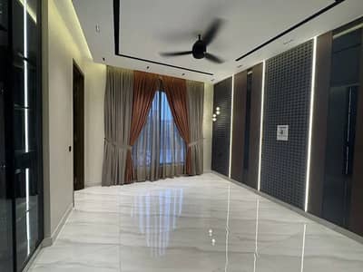 Upper Portion Of 10 Marla Is Available For Rent In Bahria Town Lahore
