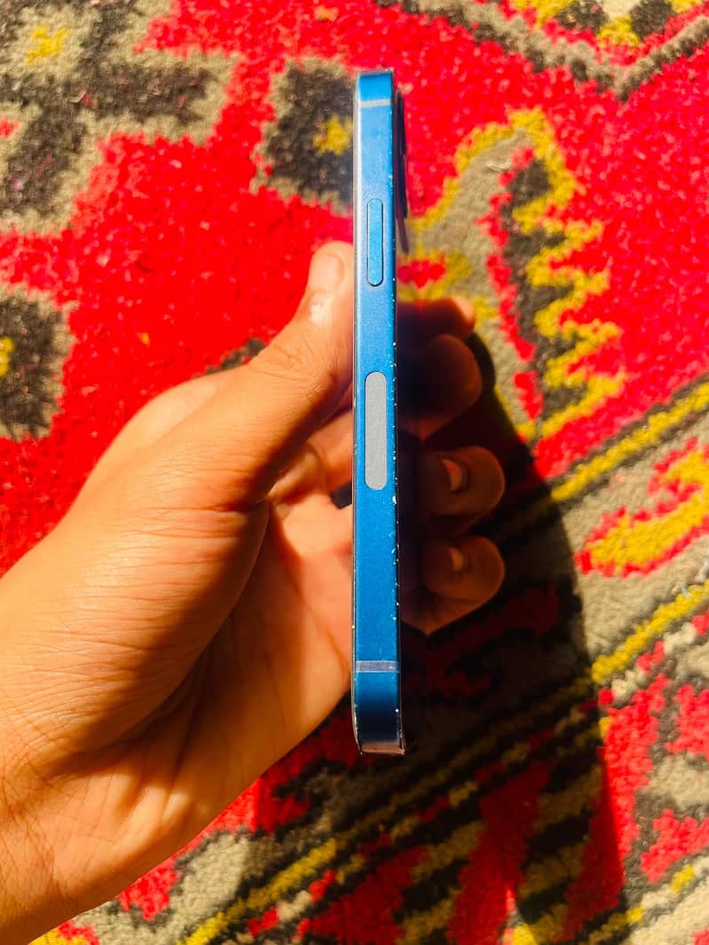 Apple iPhone 12 mini 3