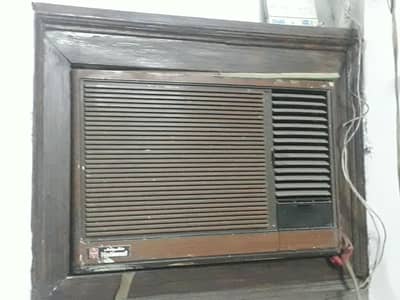 National window ac 1 ton