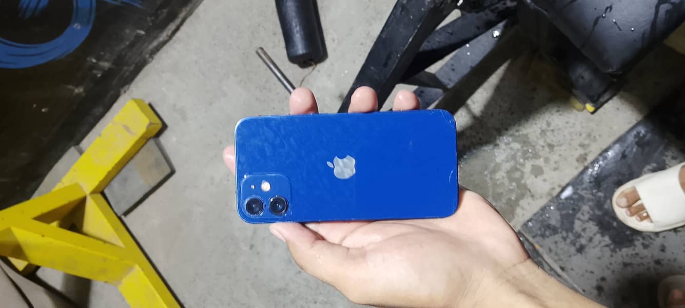Apple iPhone 12 mini 10