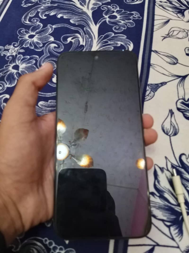 Realme C85 3