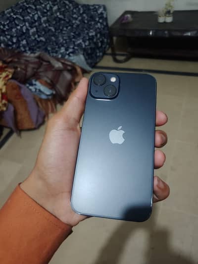 Apple iPhone 13