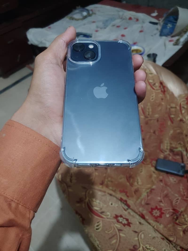 Apple iPhone 13 9