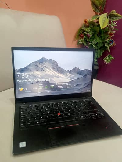 Lenovo x1 carbon i7 8th gen - touch display - 16gb Ram and 512gb nvme