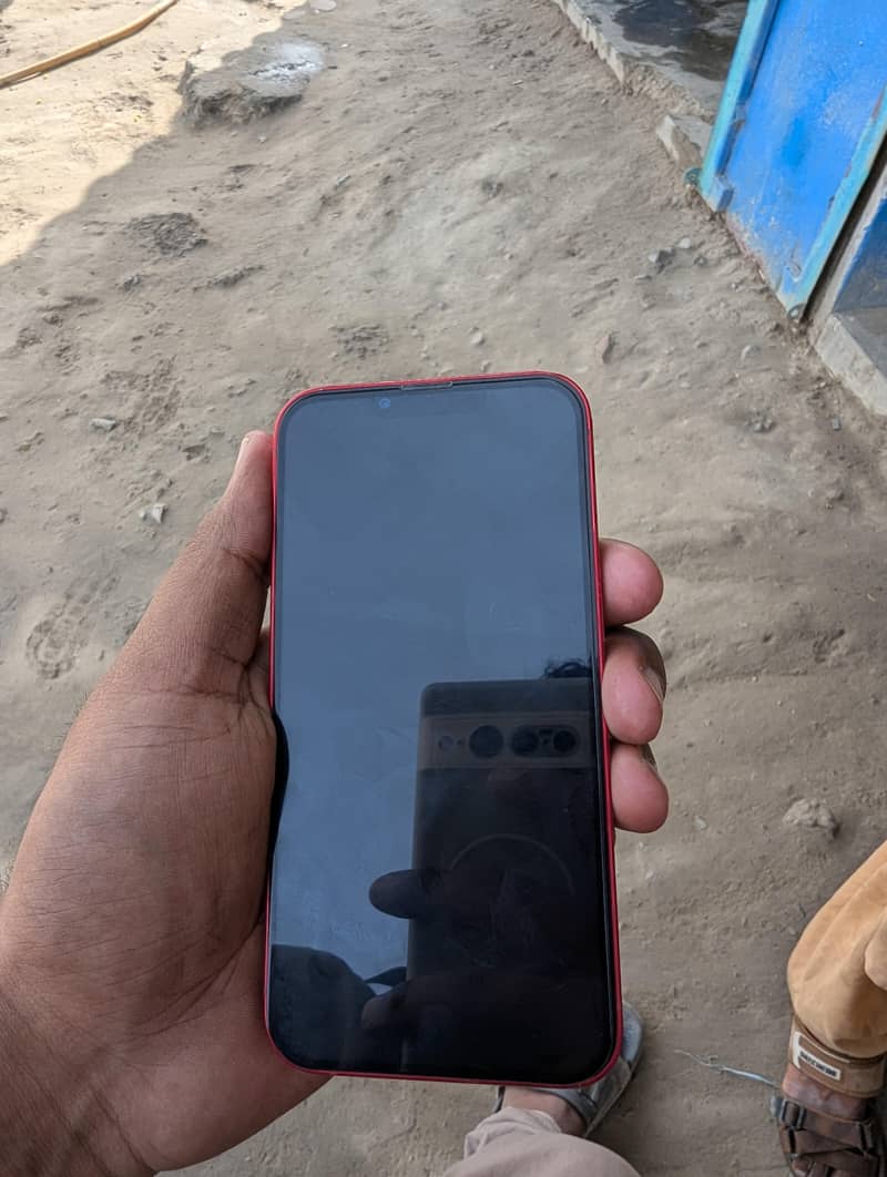 Apple iPhone 13 2