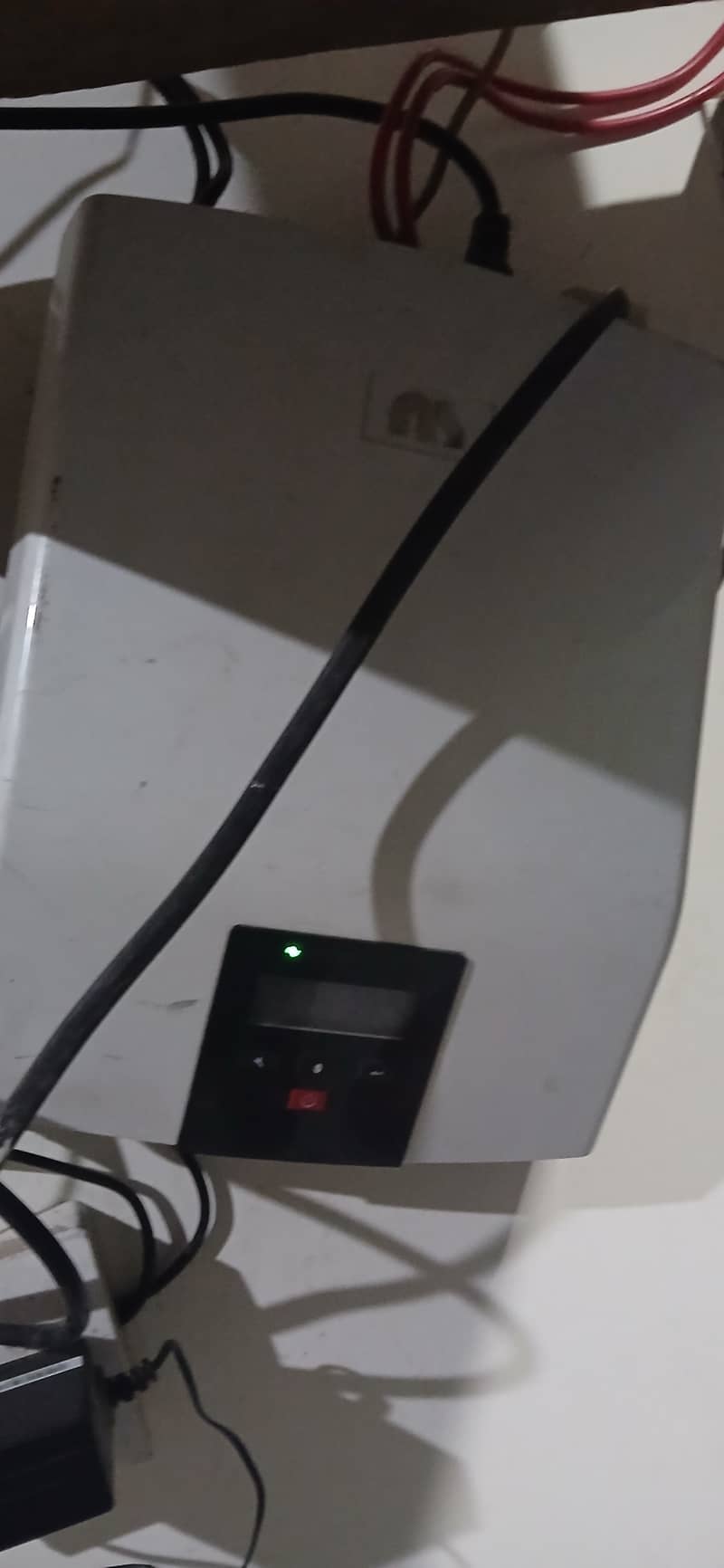UPS , inverter 0