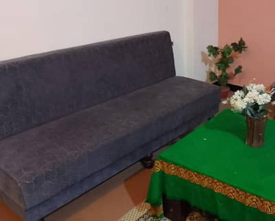 Sofa cumbed