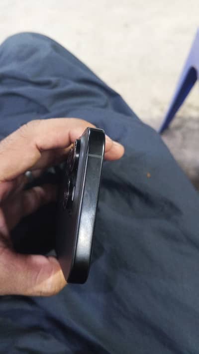 iPhone 15 pro iCloud locked 