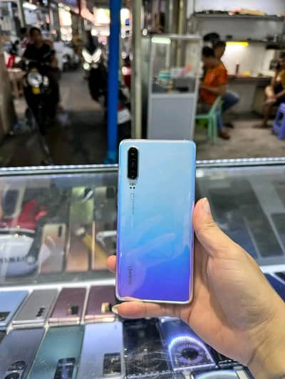03714170006 Huawei P30 5G peacock blue color 128GB big room