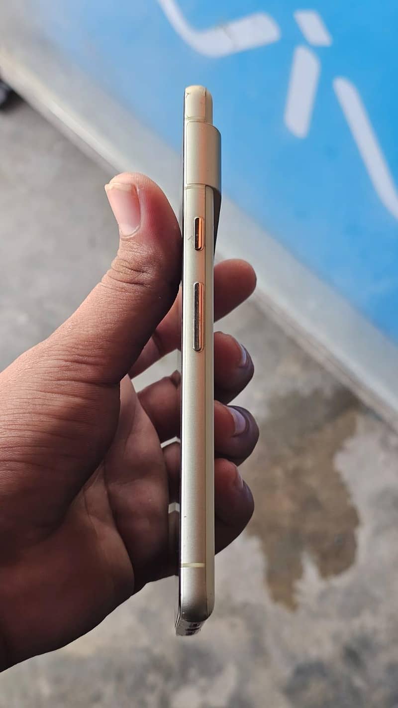 Google Pixel 7 6