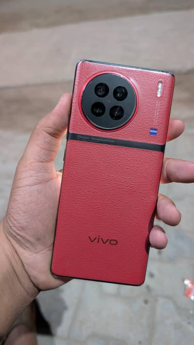 Vivo X90s
