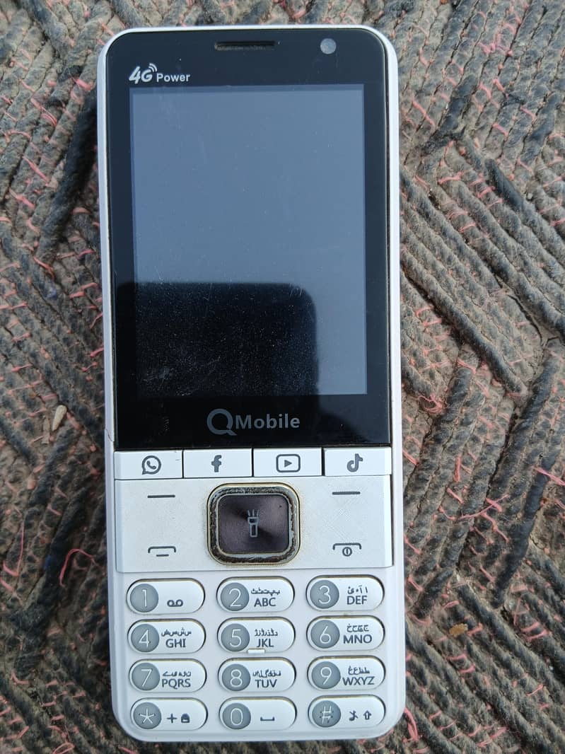 QMobile Classic 1
