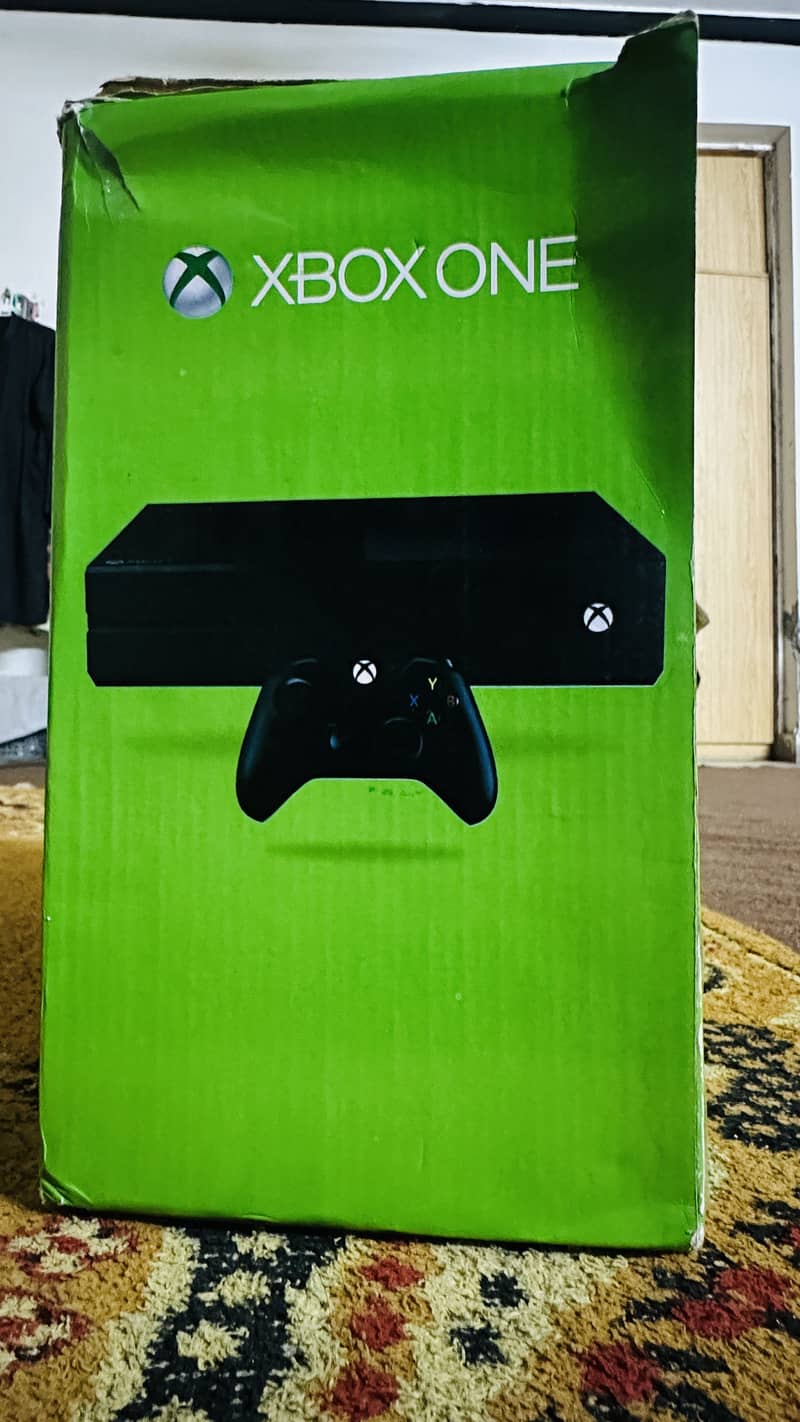 Xbox One with One S controller 10