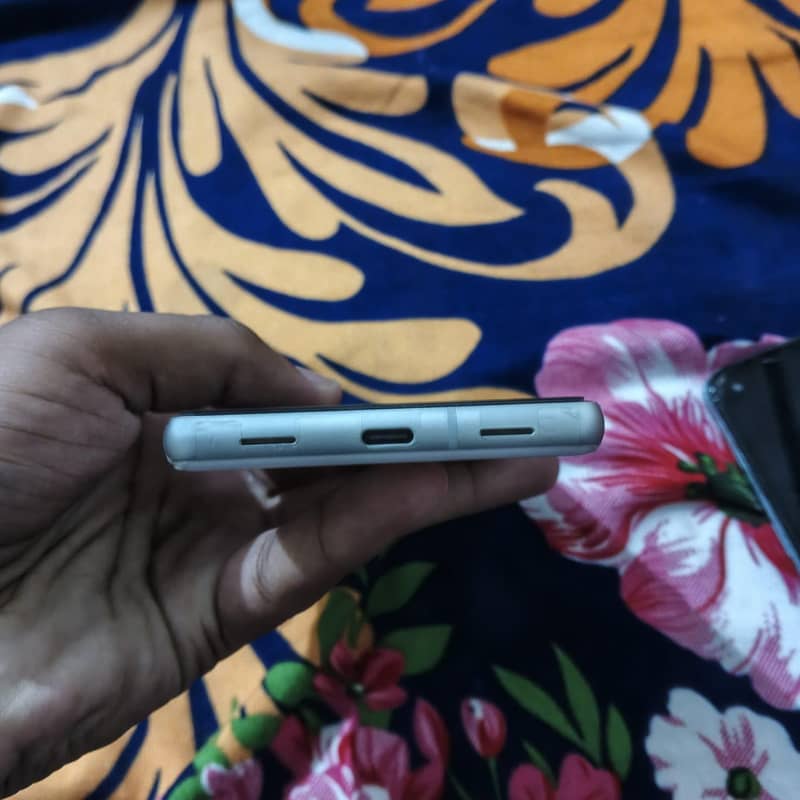 Google Pixel 7a 3