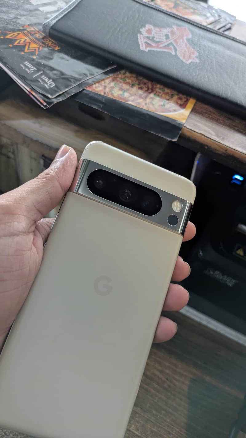 Google Pixel 8 Pro 7