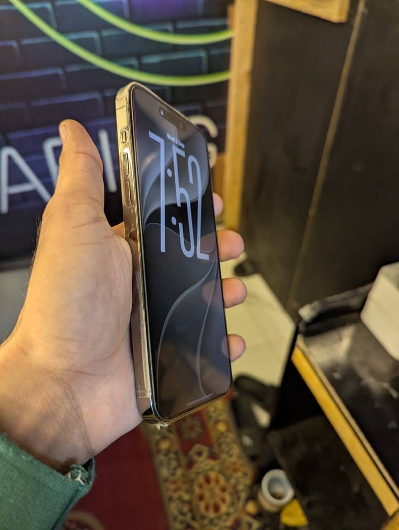 Apple iPhone 14 Pro Max 4
