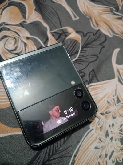 Samsung Mobile Z Flip 3 exchange possible