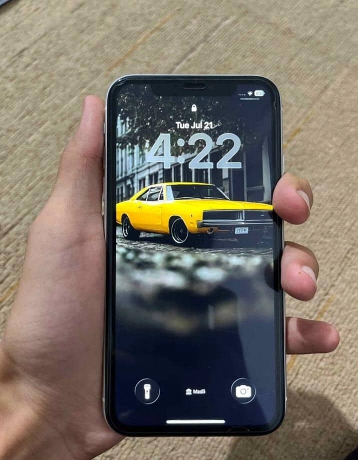 Apple iPhone 11 3