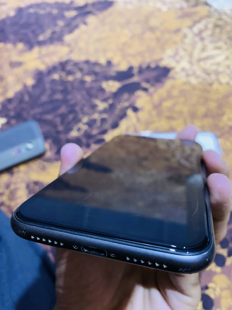 Apple iPhone 11 2