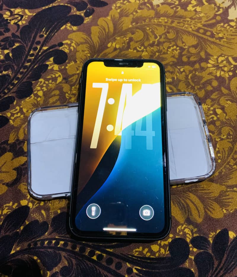 Apple iPhone 11 3