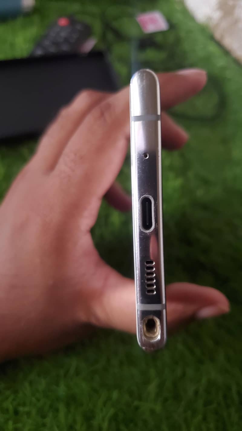 Samsung Mobile Note 10 Plus 12