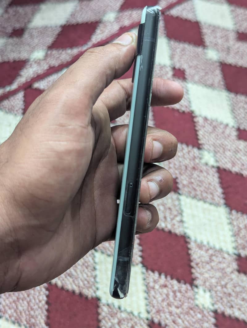 Google Pixel 6a 3