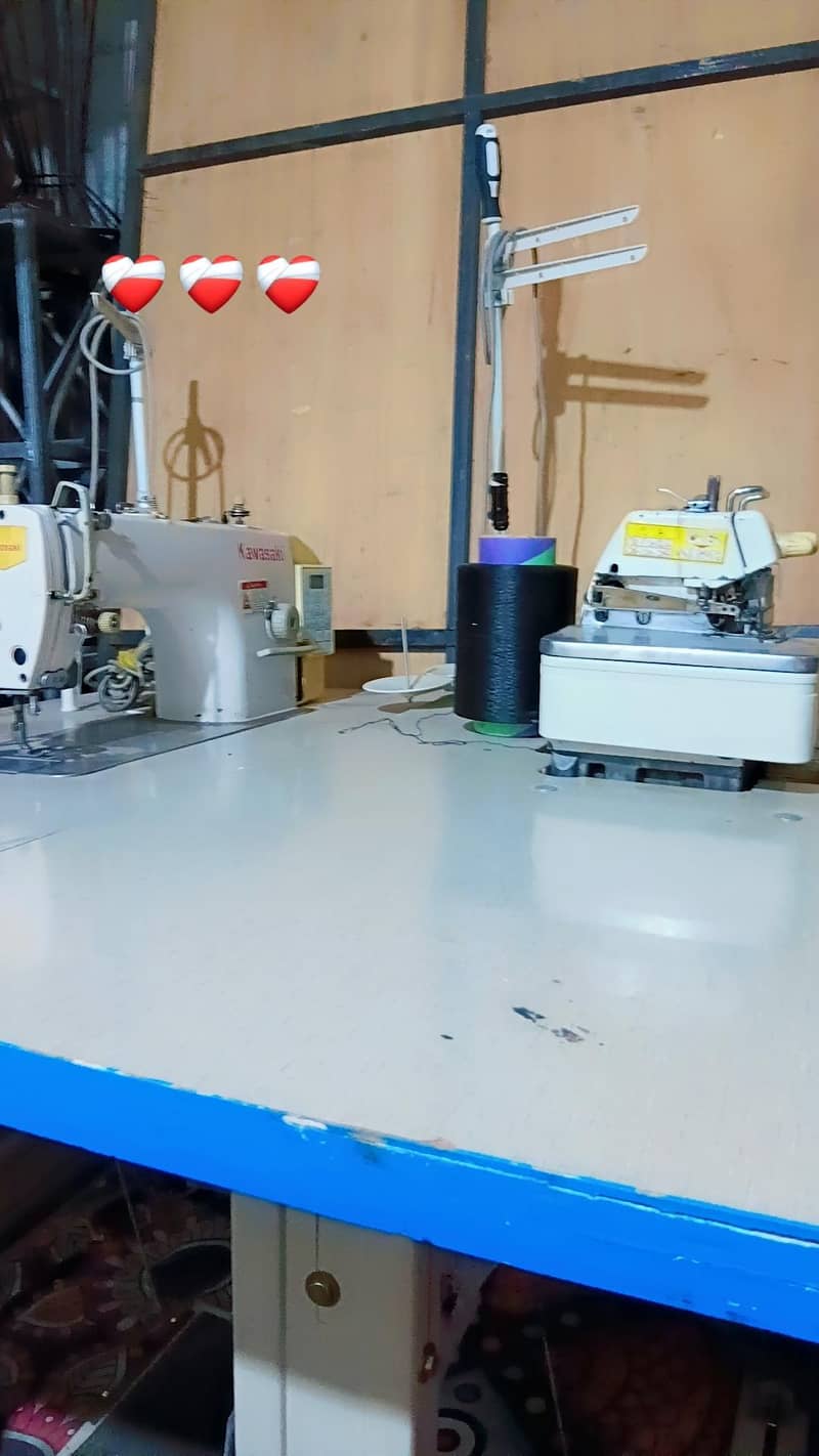 2 singer 1 overlock 4