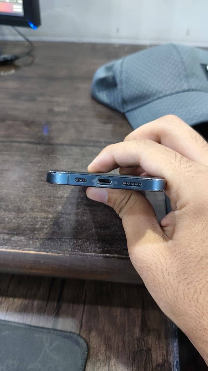 Apple iPhone 12 Pro 4