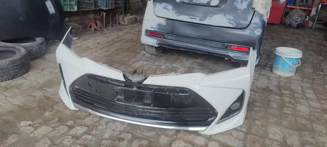 Toyota Corolla Altis bampar 03084199803