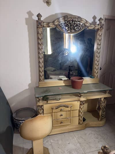 Bedroom Set for Sale