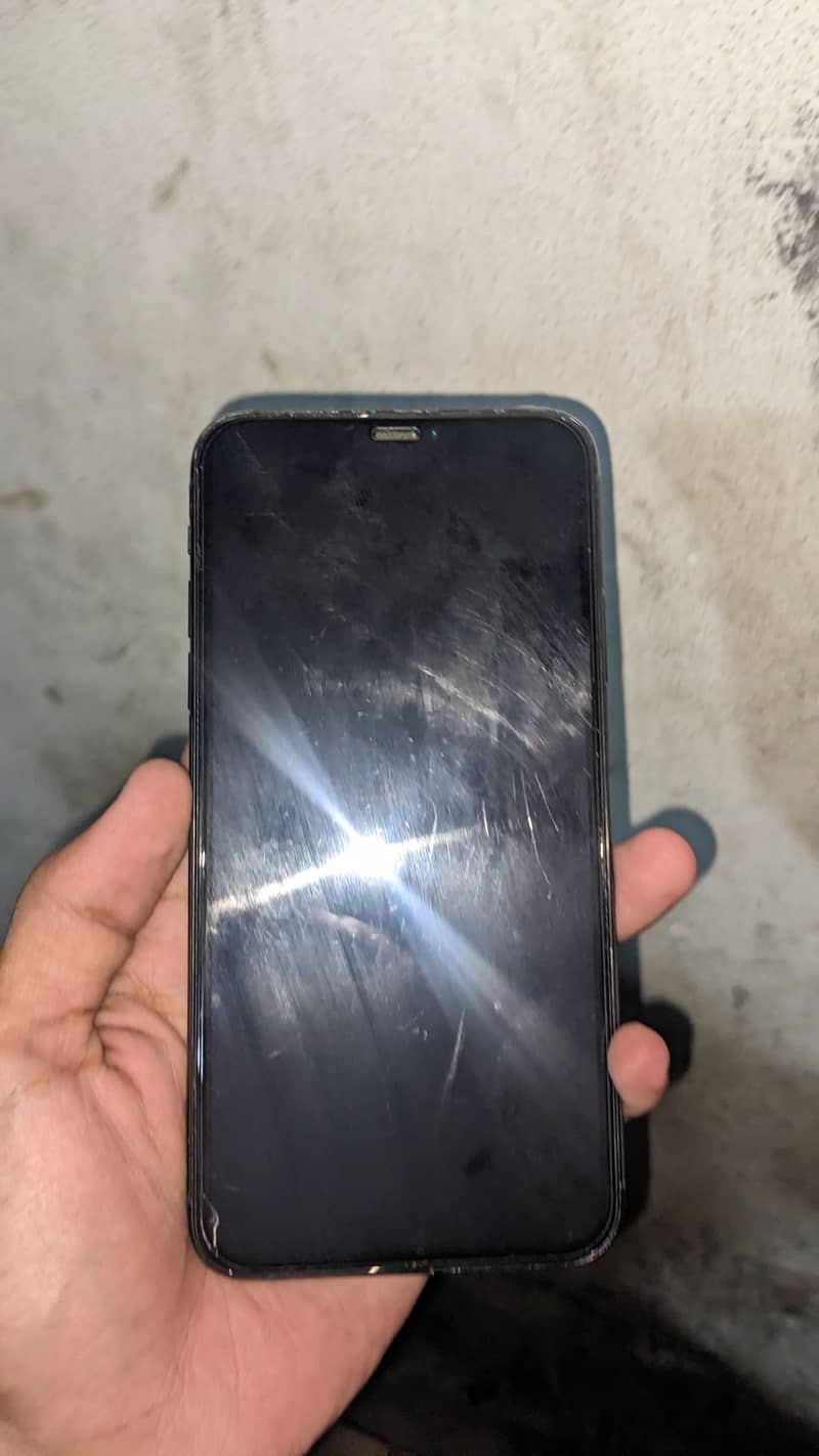 Apple iPhone 11 Pro Max 5
