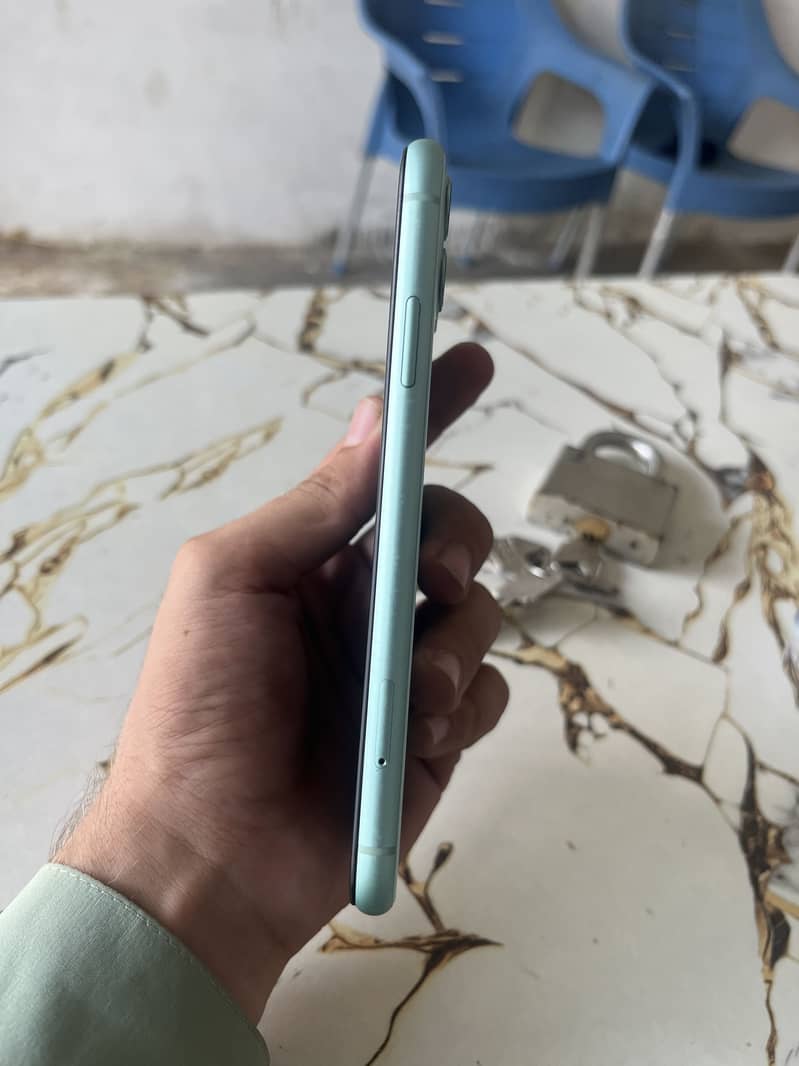 Apple iPhone 11 1