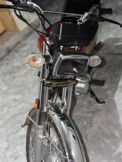 excellent condition scratch less