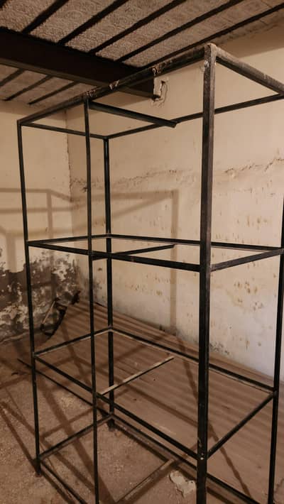Iron Shelf Good condition