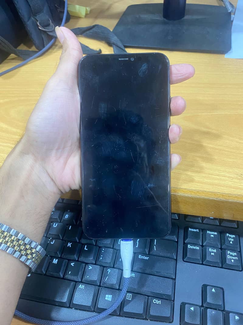 Apple iPhone 11 Pro Max 0